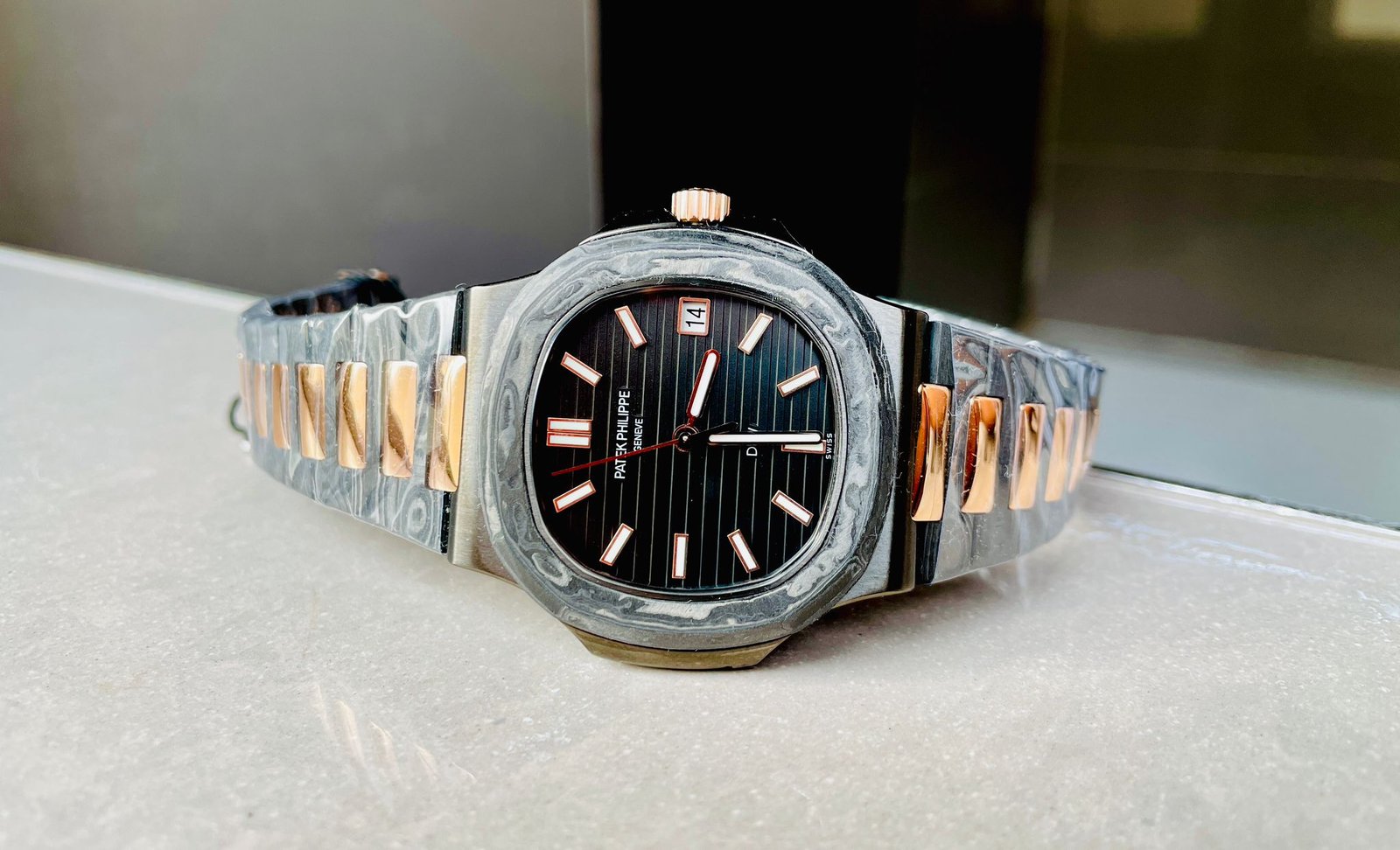 Nautilus 5711 DIW Carbon DIWF 1:1 Best Edition Black Textured Dial on Carbon/RG Bracelet 324CS - Image 6
