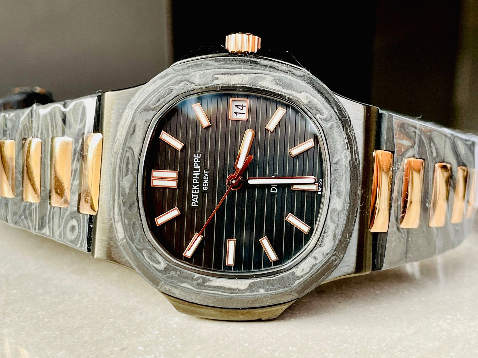Nautilus 5711 DIW Carbon DIWF 1:1 Best Edition Black Textured Dial on Carbon/RG Bracelet 324CS - Image 10