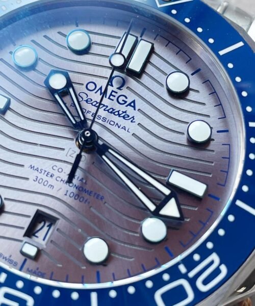 2018 Seamaster Diver 300M VSF 1:1 Best Edition Blue Ceramic Grey Dial on Silver Steel Strap A8800 V2 (Black Balance Wheel) - Image 5