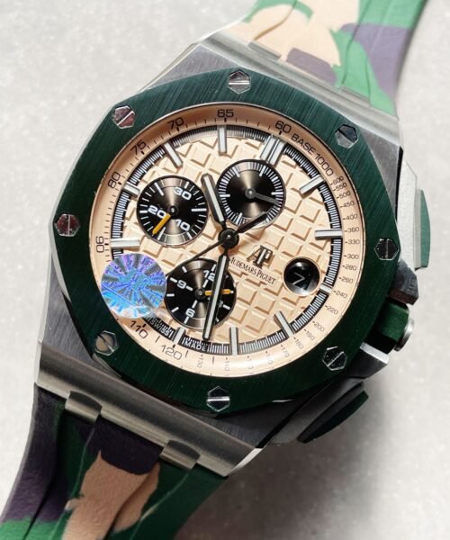 Royal Oak Offshore Chronograph "CAMO" 26400SO Beige colored textured dial Camouflage rubber strap - Image 2