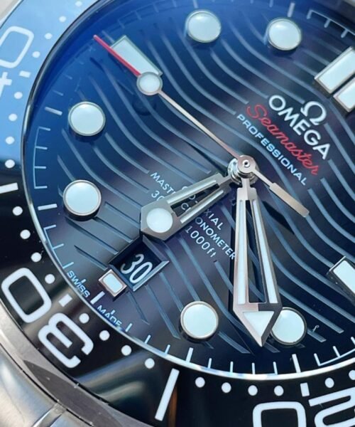 2018 Seamaster Diver 300M SS VSF 1:1 Best Edition Bezel BLACK Dial on SS Bracelet A2824 decorated to CAL.8800 - Image 6