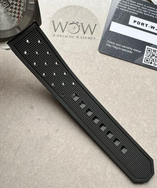 Formula 1 Tag Chronograph Quartz CAZ1010.FT8024 black dail rubber strap OGF - Image 10