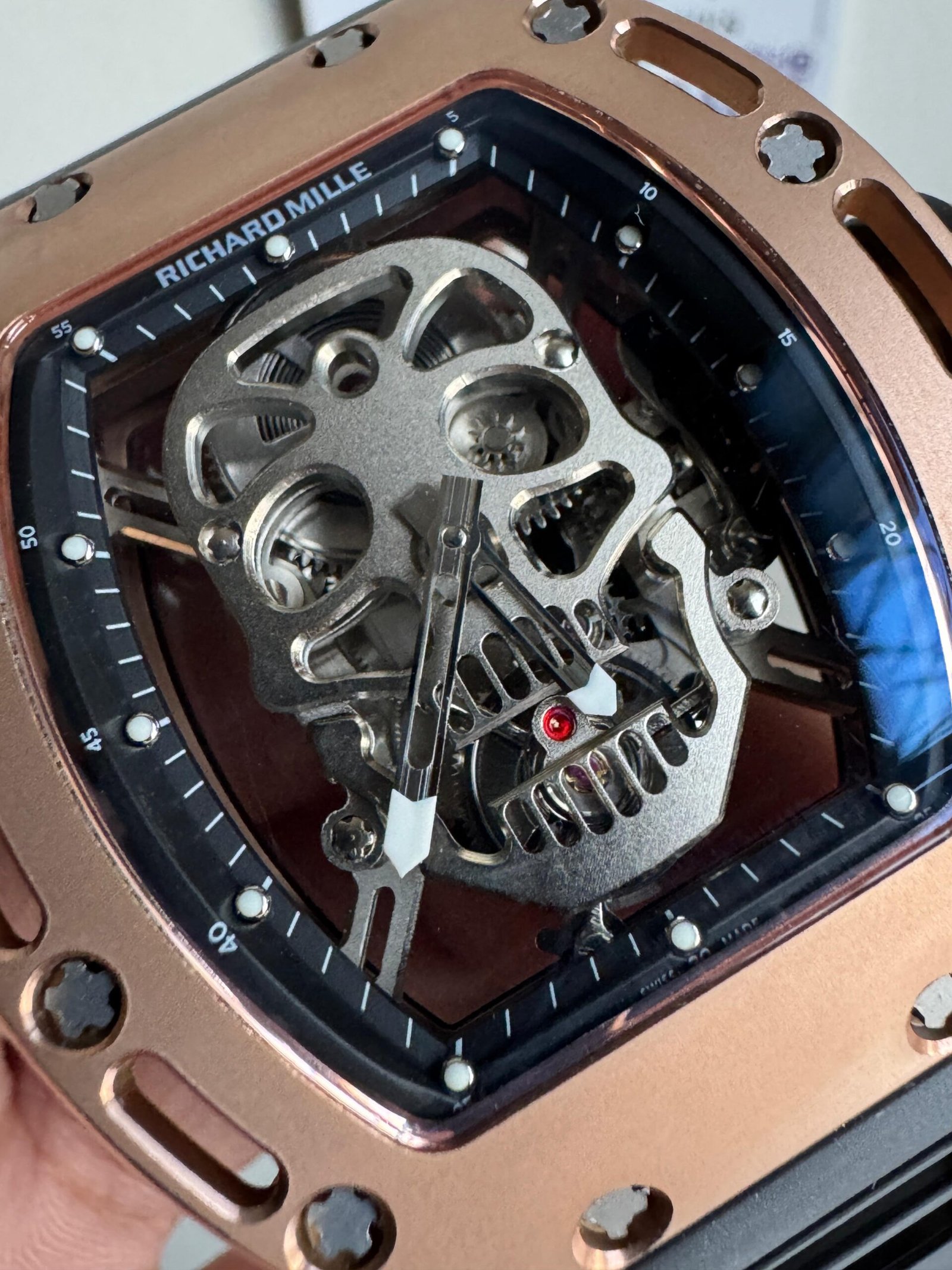 RM052-01 Skull Rose Gold EUR Best Edition Skull Skeleton Dial on Black Rubber Strap Manual Winding - Image 3