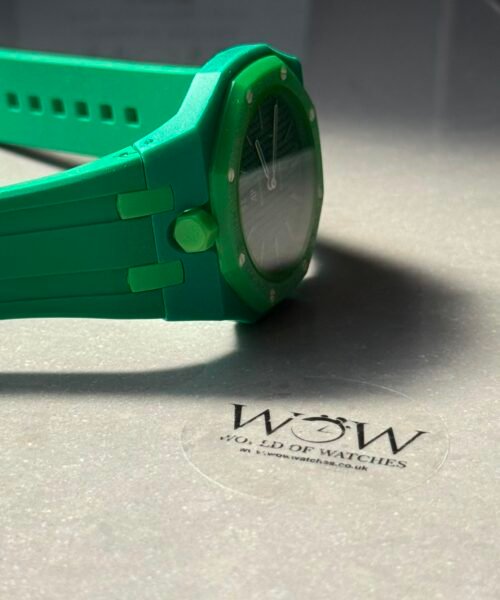 Royal pop watch GREEN EIGHT AAA green dial green rubber strap - Image 2