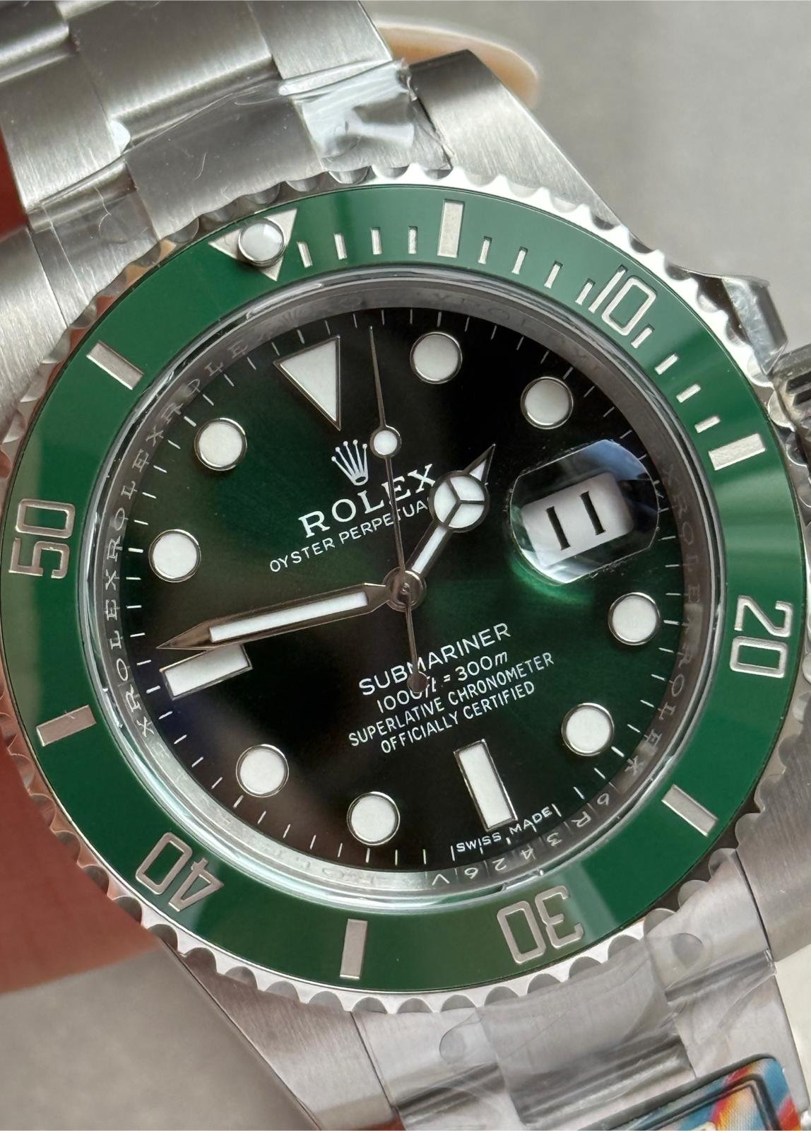 Submariner Date 40mm 116610LV "HULK" ARF Factory Best Edition Green Ceramic Bezel Green Dial on Oyster Bracelet VR3135 - Image 3