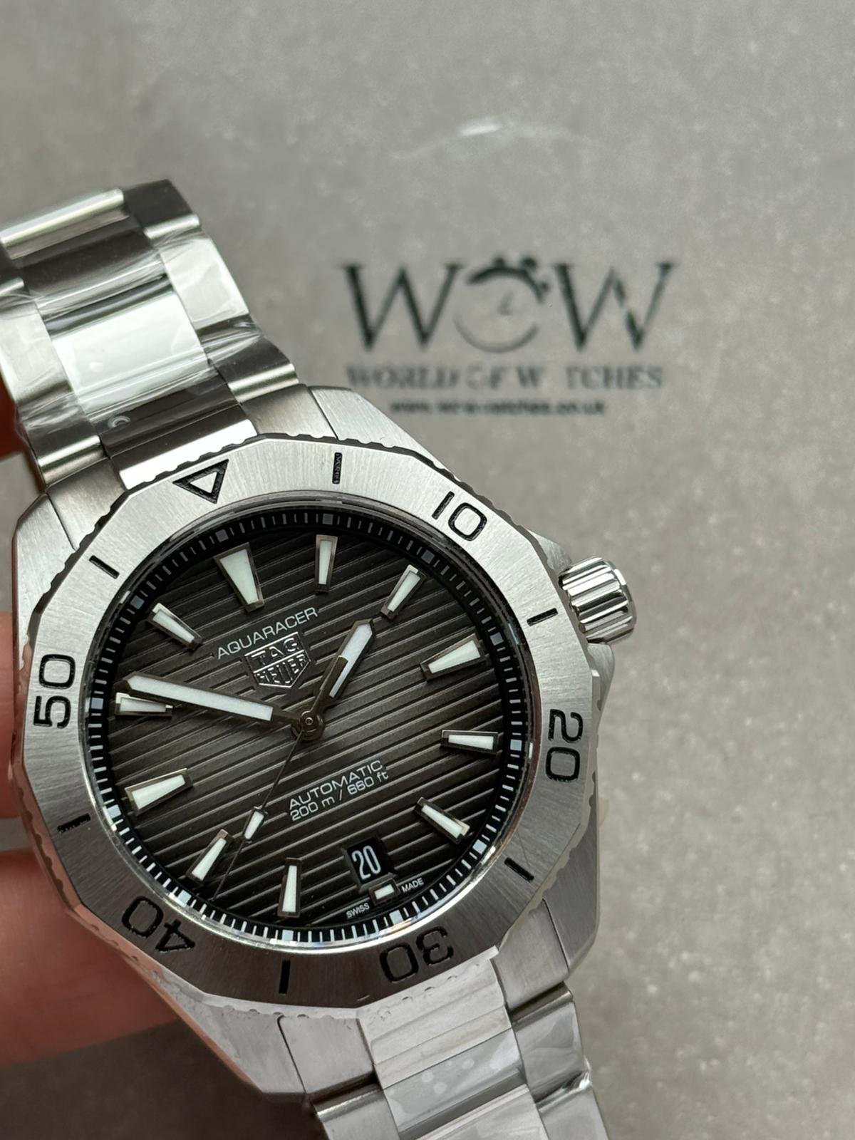 TAG Heuer Aquaracer Professional 200 Date 40mm Calibre 5 Automatic Steel Black/Grey Sunray Dial WBP2110.BA0627 - Image 2