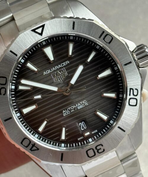 TAG Heuer Aquaracer Professional 200 Date 40mm Calibre 5 Automatic Steel Black/Grey Sunray Dial WBP2110.BA0627 - Image 3