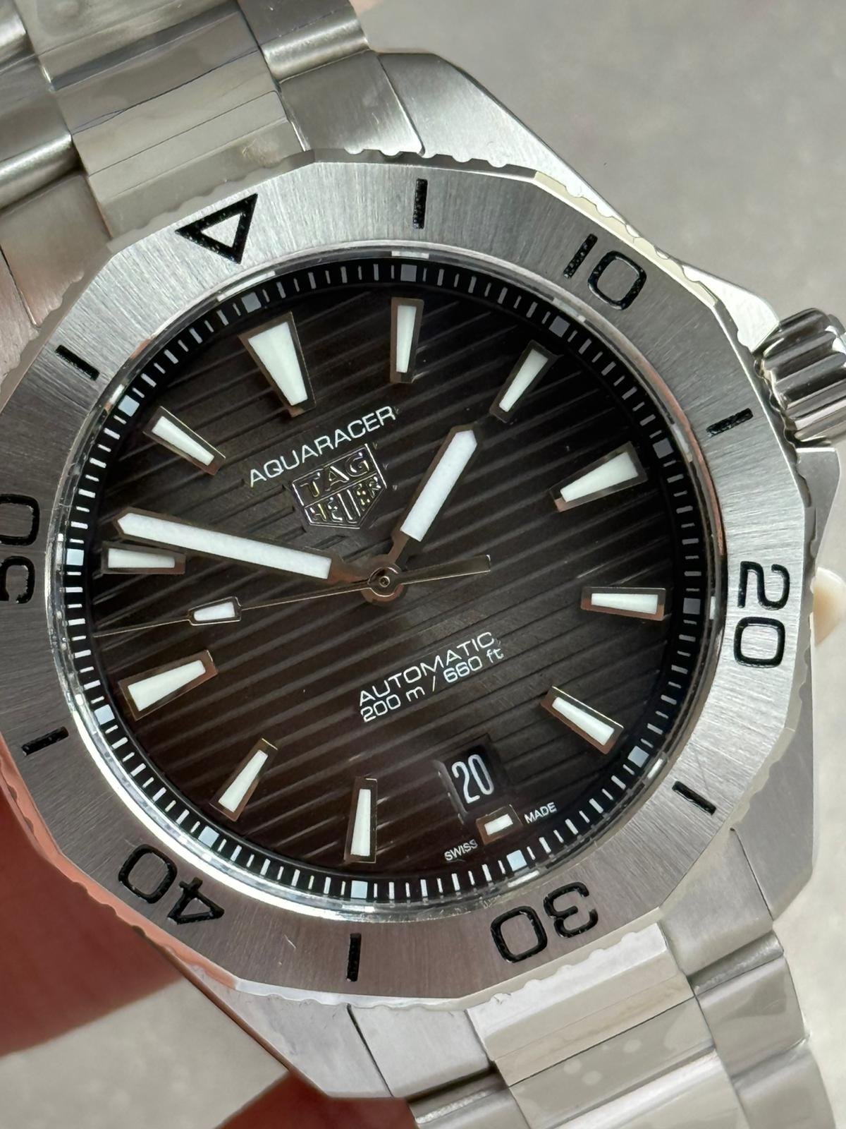 TAG Heuer Aquaracer Professional 200 Date 40mm Calibre 5 Automatic Steel Black/Grey Sunray Dial WBP2110.BA0627 - Image 3